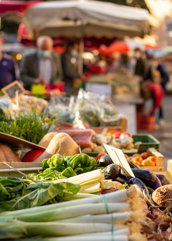 Les nombreux marchés de plein air